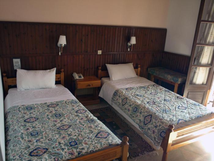 Hotel Bonis Самос Номер фото
