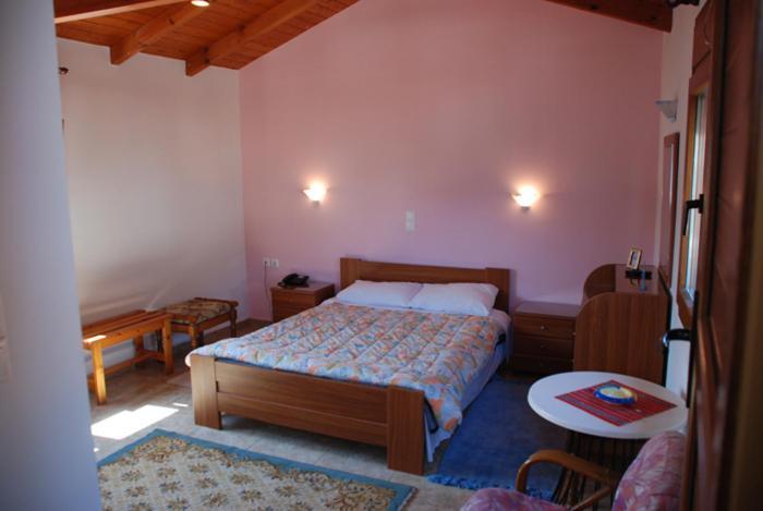 Hotel Bonis Самос Номер фото